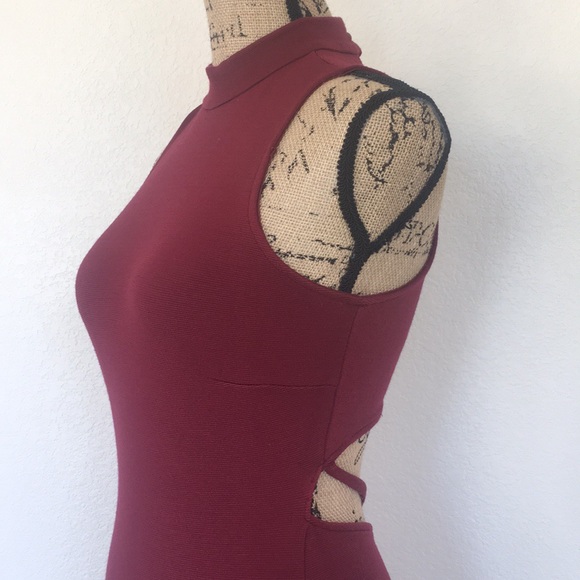 Sole Mio M bodycon sleeveless maroon dress - Picture 5 of 8